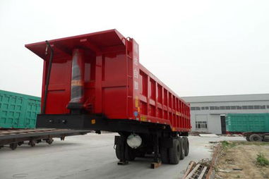 2014年5月 二手后翻定做全新半挂车厂家直销，价格面议，二手包销售